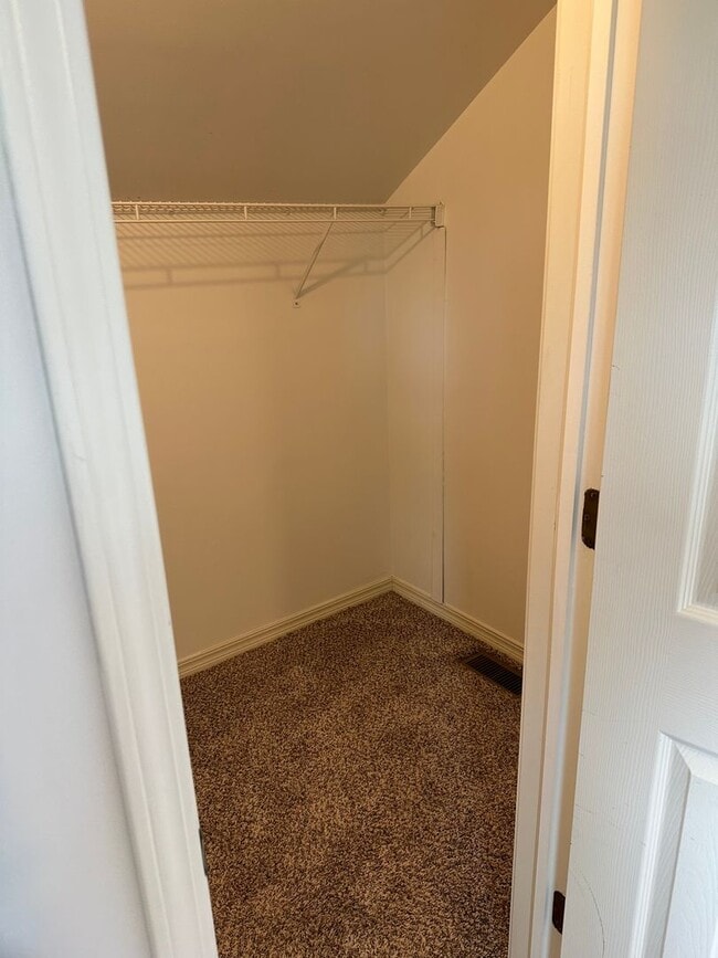 Building Photo - Just Renovated 1,300 SQ' Duplex Across from Woodward Park