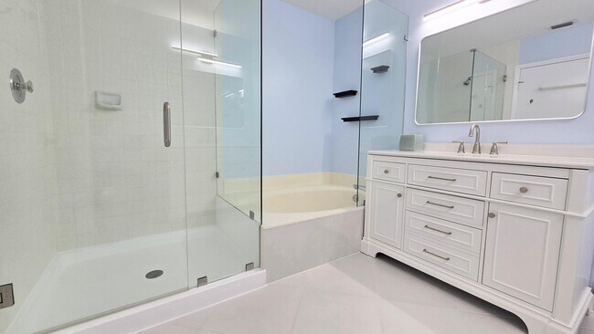 Building Photo - 5139 Floria Way