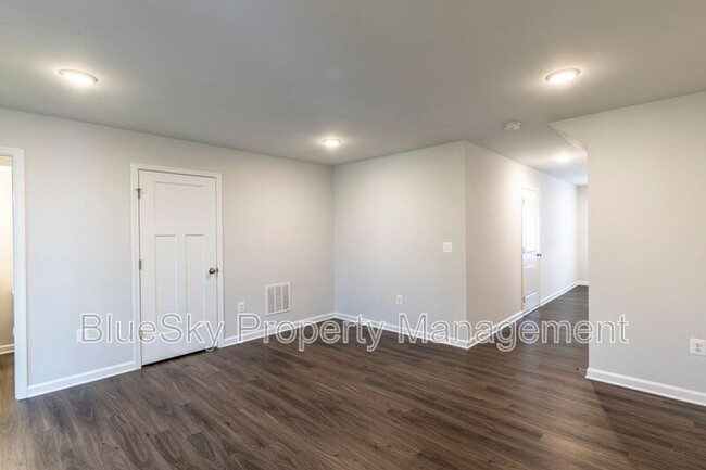 Building Photo - 3227 Bergen St