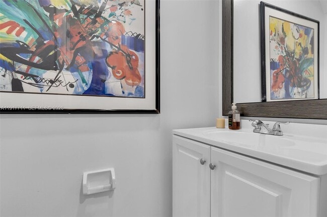 Building Photo - 10018 Hammocks Blvd