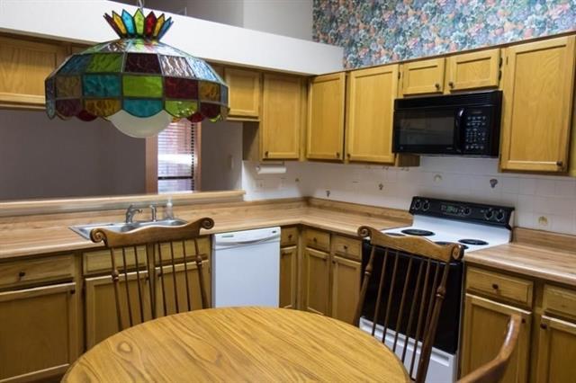 Building Photo - 557 Grace Dr