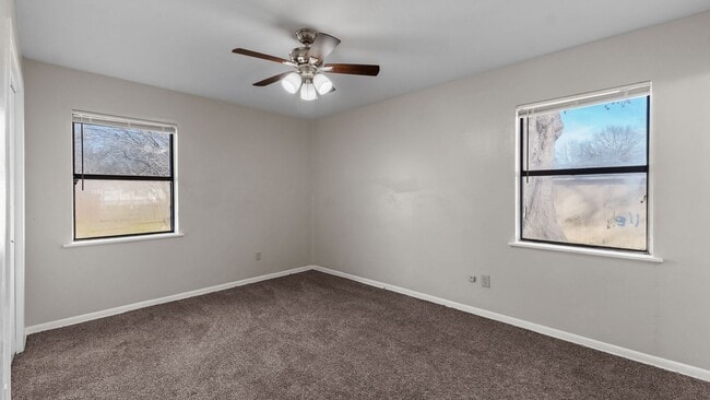 Building Photo - Newly remodeled 3 bedroom, 2 bath home.