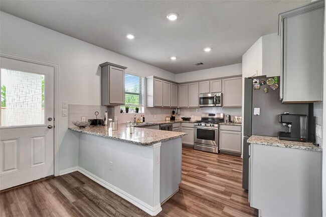 Building Photo - 6251 Briarstone Valley Ln