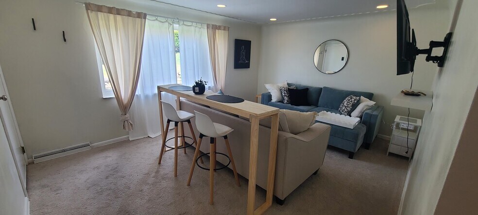 Shared living area - 309 W Virginia Ave