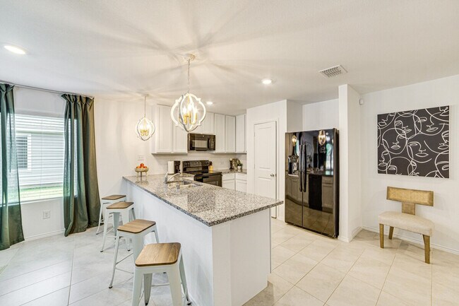 Building Photo - 1759 Round House Ln