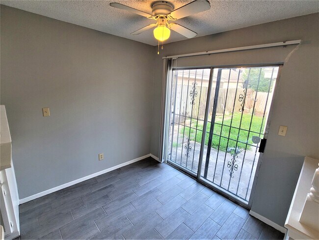 Building Photo - 6102 Havendale Dr