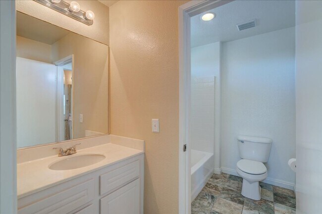 Building Photo - Luxury Arrowood Home for Rent – Available July 6th