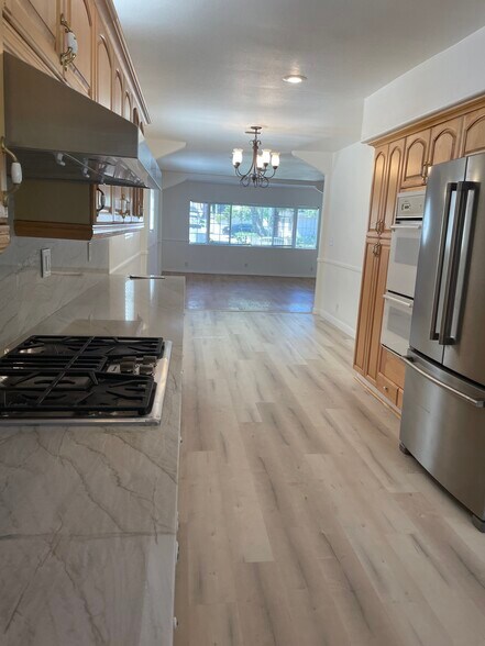 Building Photo - 5358 Baza Ave