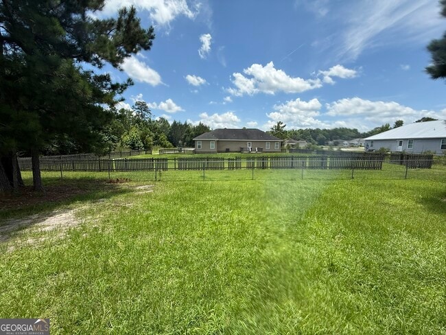 Building Photo - 504 First Down Ct