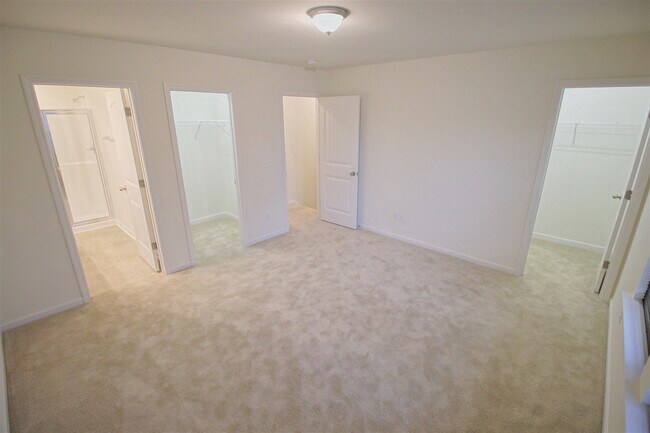 Building Photo - 753 Maypearl Ln