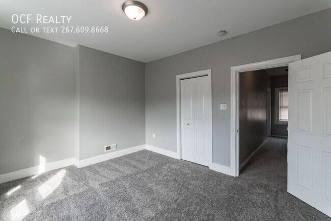 Building Photo - 3943 Terrace St