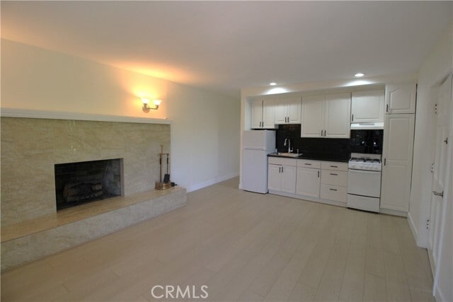 Building Photo - 22668 MacFarlane Dr