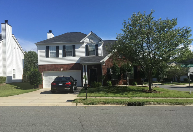 Building Photo - 3 bed 2.5 bath in Dixie - Berryhill