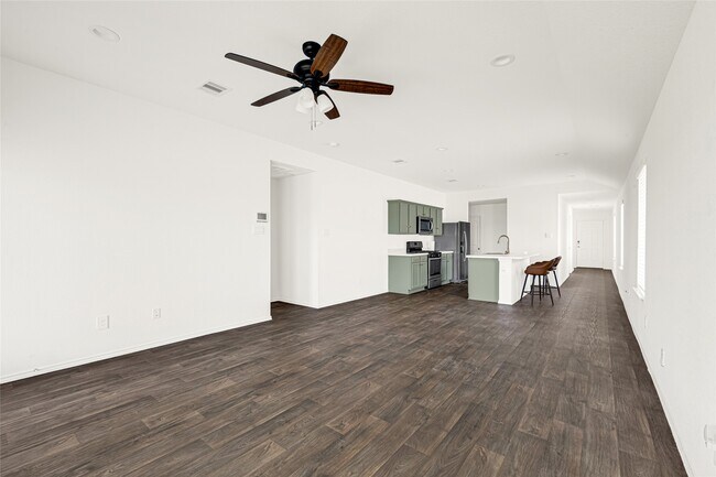 Building Photo - 2334 Spruce Clf Ln