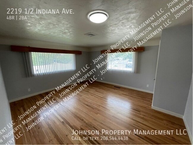 Building Photo - 2219 Indiana Ave