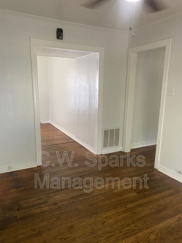 Building Photo - 3610 Glenhaven Blvd