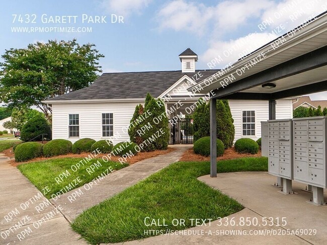 Building Photo - 7432 Garett Park Dr