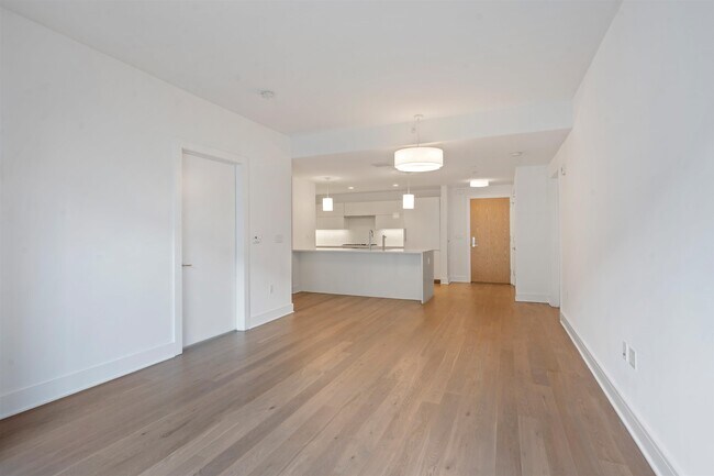 Building Photo - 9 Ave at Port Imperial