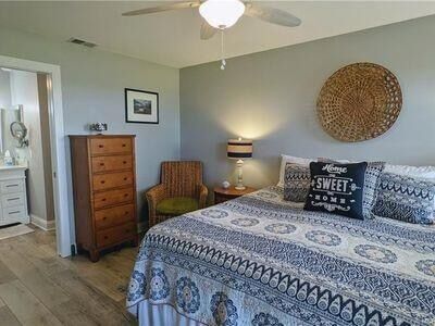 Building Photo - 7716 SE Sugar Sand Cir