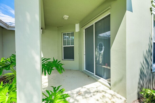 Building Photo - 10451 SW Academic Way