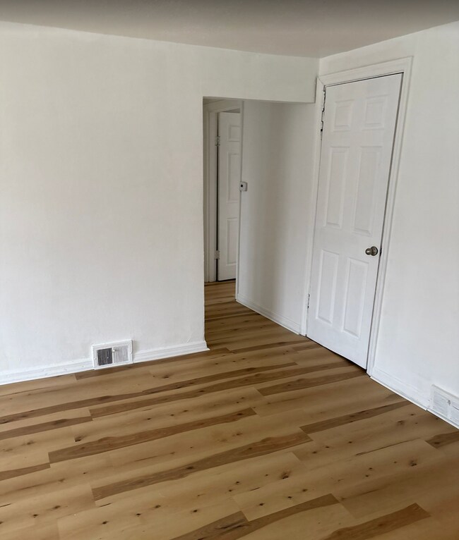 Building Photo - 1749 Stewart Blvd