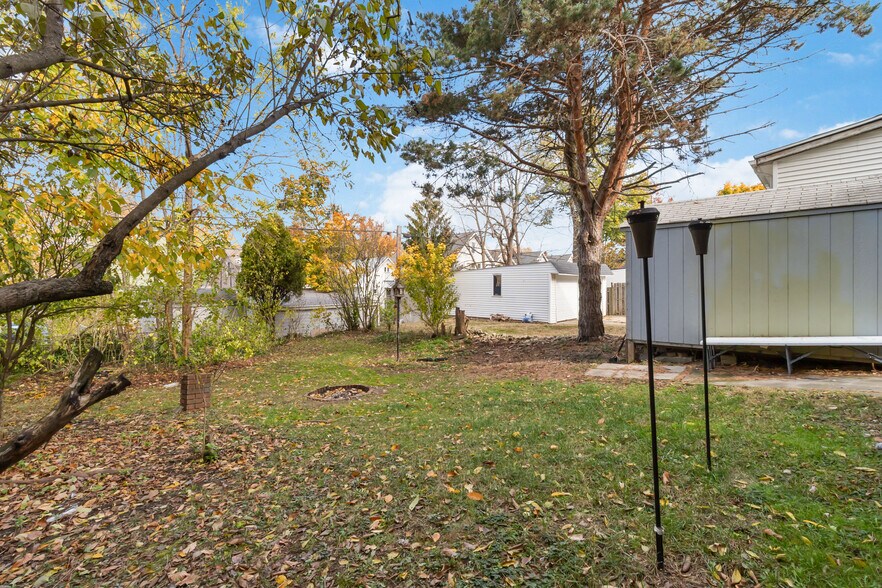 Building Photo - 2704 Natchez Ave