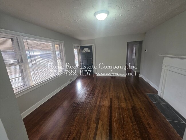 Building Photo - 1209 E. Third Street