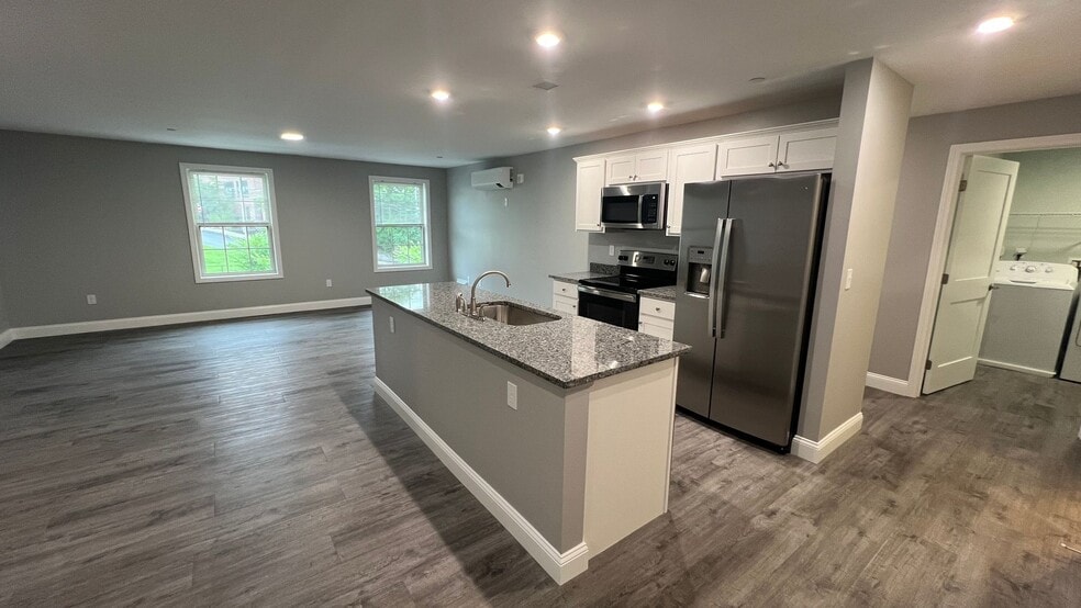 Interior Photo - Fownes Mill-Large Rooms-Heated Garage-Welc...