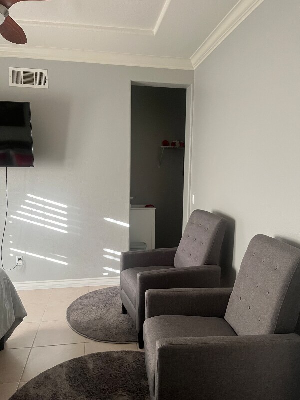 Building Photo - 8418 Lourenco Ln