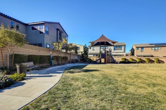 Building Photo - 10280 Timberline Valley Ave