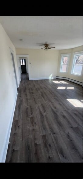 Building Photo - 65 Vaillancourt St