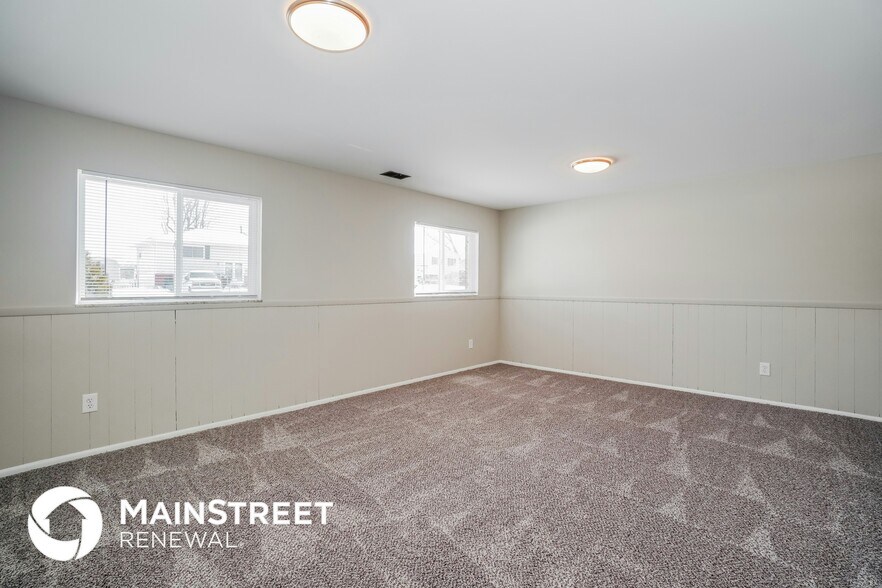 Building Photo - 6373 Faircrest Rd