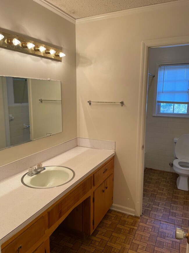 Building Photo - 3/1.5 Country House in Adairsville $1,595