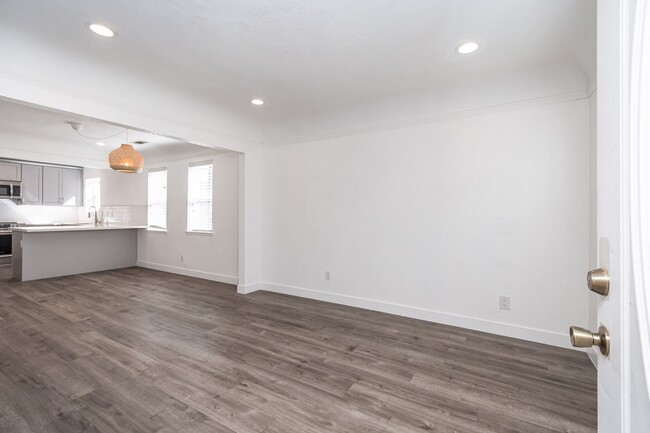 Building Photo - Move in Special $500 off your 2nd Month!  ...