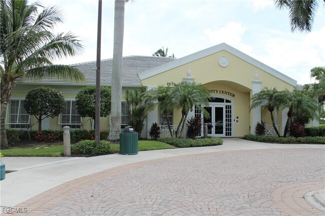 Building Photo - 2736 Lambay Ct