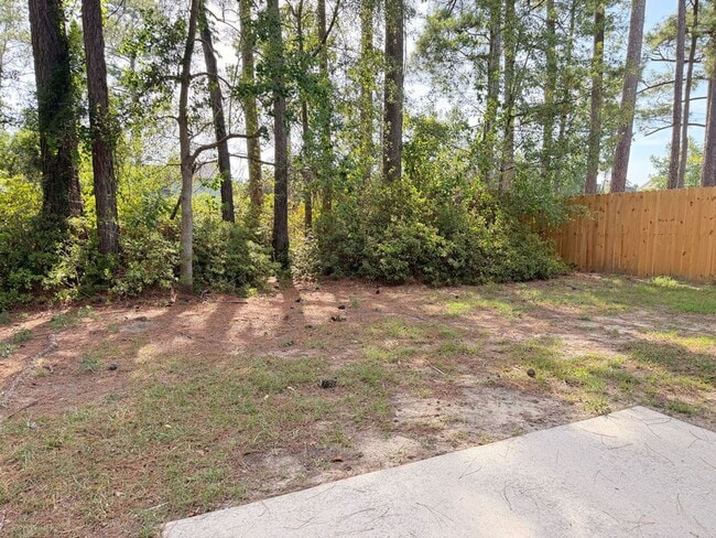 Building Photo - Available now. Beautiful, FULLY REMODELED 3 BR/2.5 BA Home in Tanner Plantation!