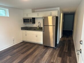 Building Photo - 6108 Carmen Pl