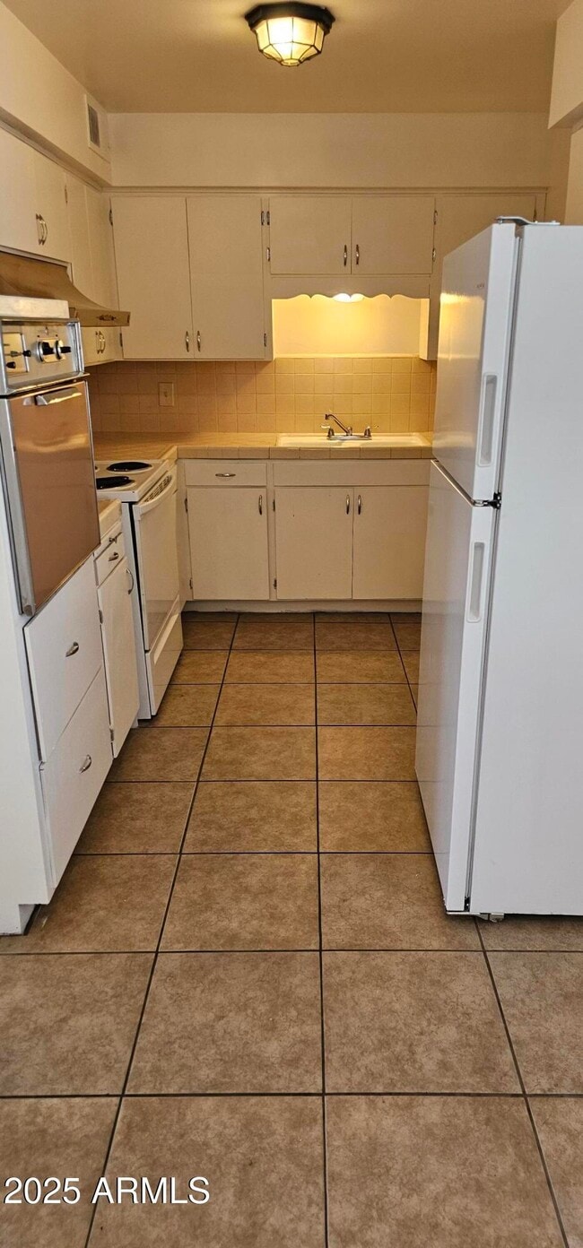 Building Photo - 62 S Allen