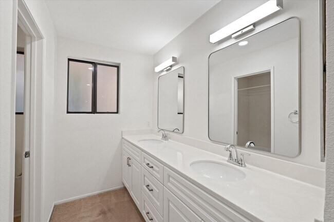 Building Photo - 4141 Via Marisol