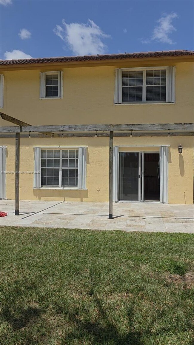 Building Photo - 10929 SW 149th Pl