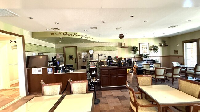 Building Photo - Beautiful 2 Bedroom 2 Bath Home in Four Seasons HOA