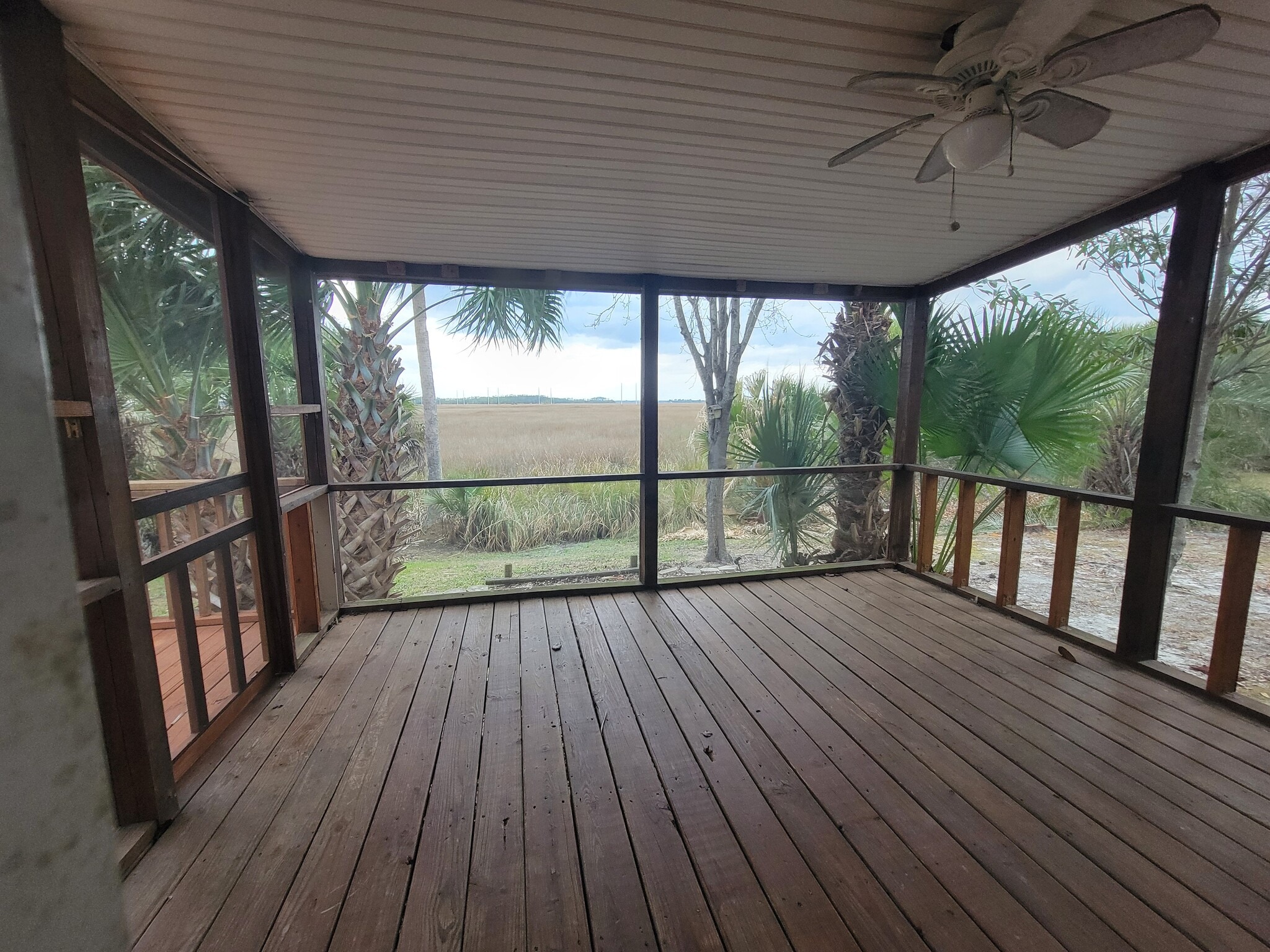 Porch - 137 Marsh Edge Ln