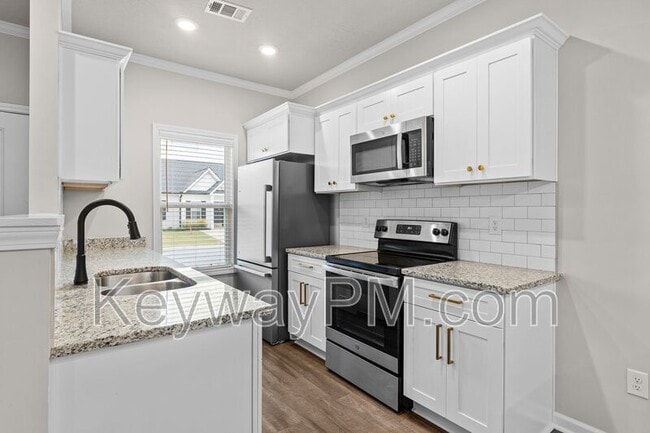 Building Photo - 5017 Greer Dr