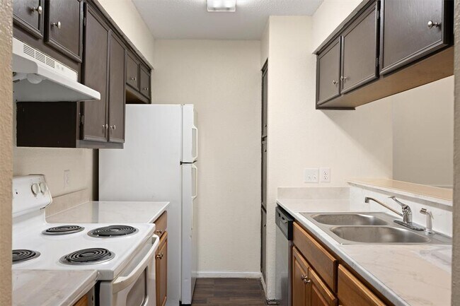 Building Photo - 10616 Mellow Meadow Dr