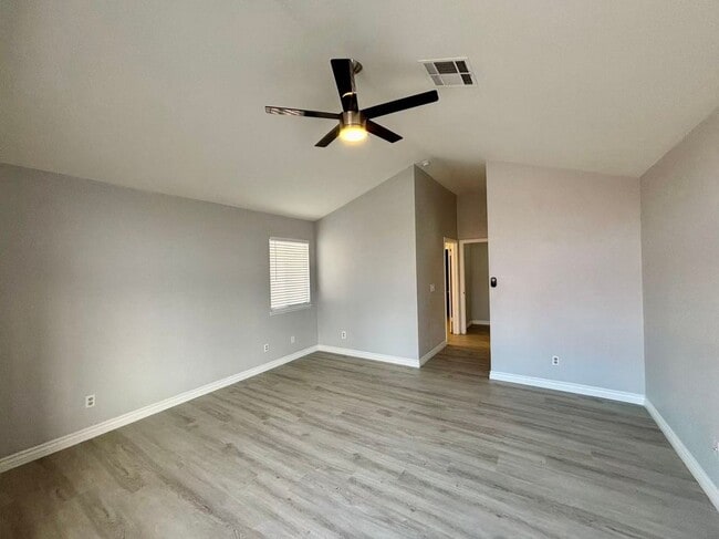 Building Photo - Beautiful 4 bedroom house in Summerlin