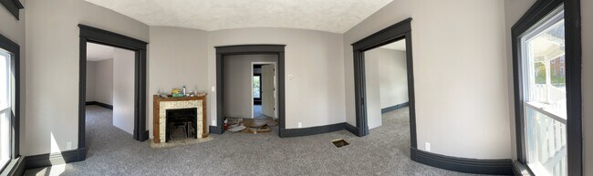 Building Photo - 407 E Center St