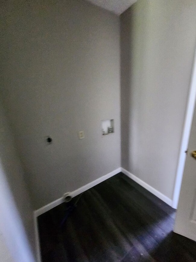 Building Photo - Single family home located in West Memphis