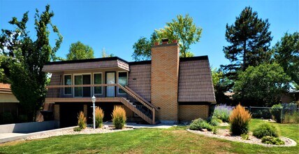 Building Photo - Murray Gem