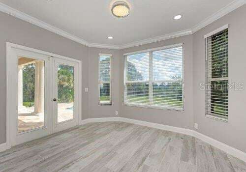 Building Photo - 1648 Bayshore Dr