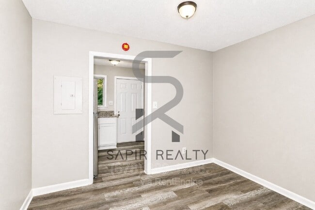 Building Photo - 2065 Alison Ct SW